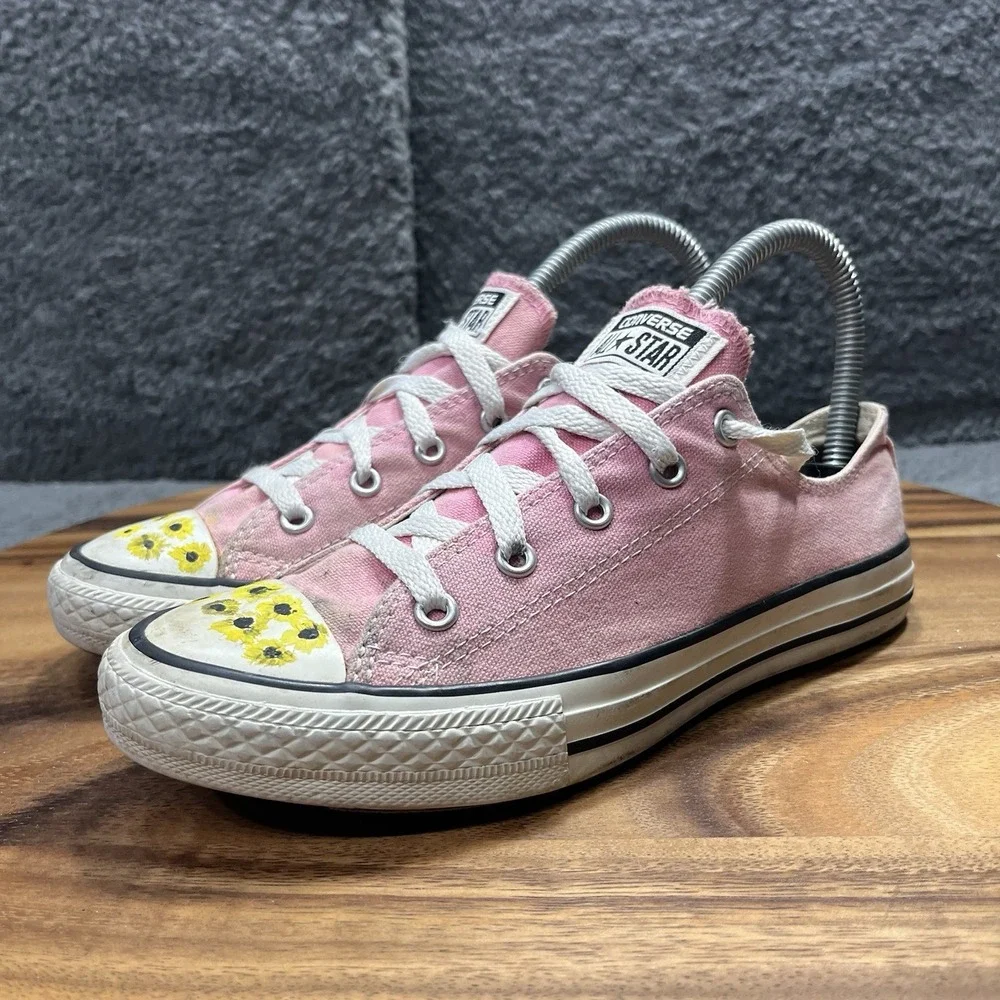 Converse Pink‎ Sunflowers Casual And Fashion Women's Size 5 Sneakers Shoes